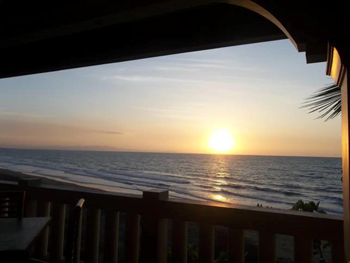 Happy Ripples Beach Resort Mabilao Екстериор снимка