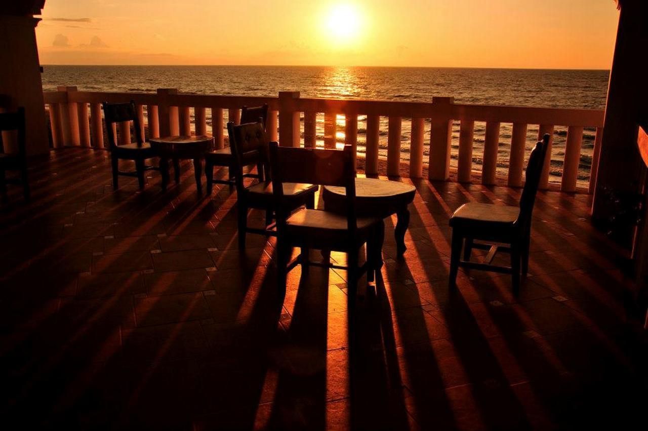 Happy Ripples Beach Resort Mabilao Екстериор снимка