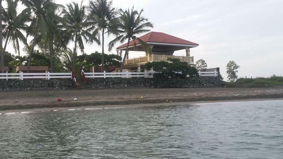 Happy Ripples Beach Resort Mabilao Екстериор снимка