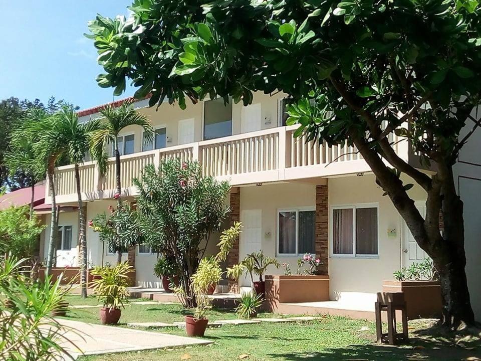 Happy Ripples Beach Resort Mabilao Екстериор снимка